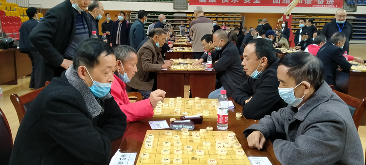 达州市大竹县第七届老运会 中国象棋、乒乓球比赛在县体育馆隆重举行